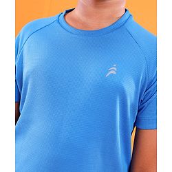 Pine Active Skin Friendly & Breathable Sportswear Half Sleeves T-shirt Solid - Blue