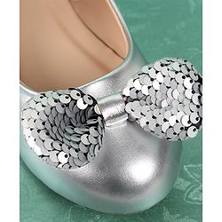 Pine Kids Bellies With Velcro Closure & Bow Applique - Silver