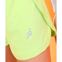 Pine Active High Stretch Mid Thigh Length Solid Shorts With Tights- Green