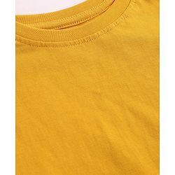 Pine Kids Cotton Knit Full Raglan Sleeves T-Shirt with Badge Print - Golden