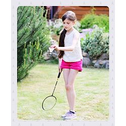 Pine Kids Badminton Set - Green & Black | Includes 2 Lightweight Rackets & 3 Shuttlecocks | Strong Frame, Easy Grip Handle | Perfect Outdoor/Indoor Sports Game for Kids.