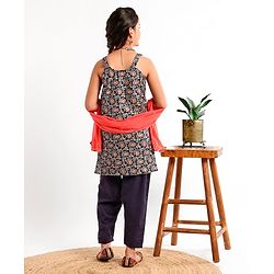 Pine Kids Sleeveless Printed Kurti & Churidar Set With Dupatta - Navy Blue