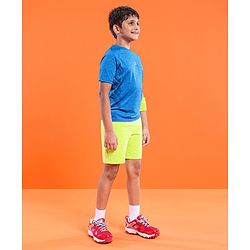 Pine Active Skin Friendly Knitted Half Sleeves Sportswear T-Shirt Lines Print - Blue