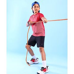 Pine Active Skin Friendly Knitted Half Sleeves Sportswear T-Shirt Lines Print - Red