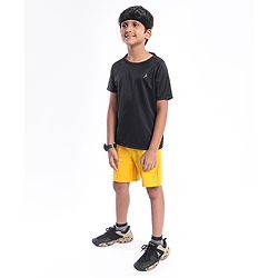 Pine Active Skin Friendly & Breathable Sportswear Half Sleeves Solid T-shirt - Black