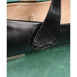 Pine Kids Bellies With Velcro Closure & Bow Applique - Black