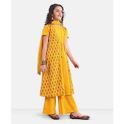Pine Kids Viscose Half Sleeves Floral Printed Kurta & Salwar Set with Dupatta - Yellow