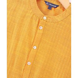 Pine Kids Full Sleeves Pintuck Checked Kurta Pyjama Set - Yellow