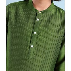 Pine Kids Full Sleeves Pintuck Kurta Pyjama Set Striped Design - Green