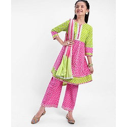 Pine Kids 100% Cotton Three Fourth Sleeves Kurti & Salwar Set Floral Print - Pink