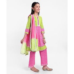 Pine Kids 100% Cotton Three Fourth Sleeves Kurti & Salwar Set Floral Print - Pink