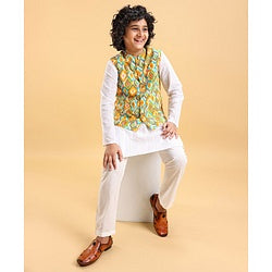 Pine Kids 100% Cotton Full Sleeves Kurta Pajama Set With Jacket & Bandi Diamond Print - Yellow & White