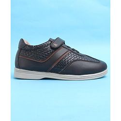 Pine Kids Textured Velcro Closure Casual Shoes - Brown