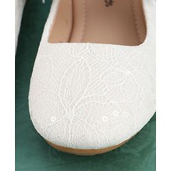 Pine Kids Velcro Closure Bellies with Flower Applique - White