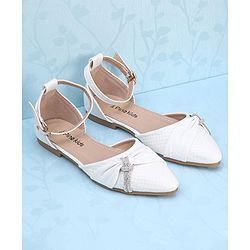 Pine Kids Buckle Closure Bellies with Tie Knot Stud Detailing - White