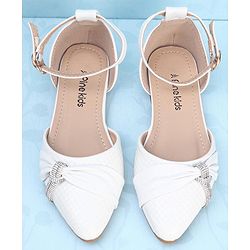 Pine Kids Buckle Closure Bellies with Tie Knot Stud Detailing - White