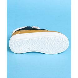 Pine Kids Casual Shoes With Velcro Closure - White