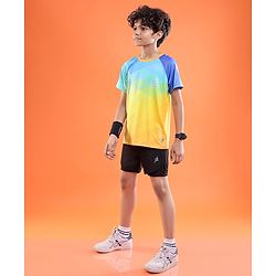 Pine Active Raglan Half Sleeves Sportswear T-Shirt With Abstract Print - Multicolor