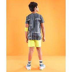 Pine Active Half Sleeves Checks & Numeric Printed T-Shirt - Black