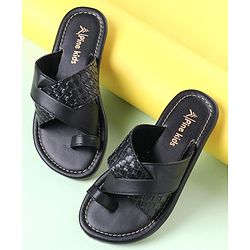 Pine Kids Slip On Ethnic Footwear - Black