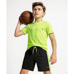 Pine Active Knit Half Sleeves Solid T-Shirt & Shorts Set - Neon Green & Black