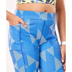 Pine Active Sleeveless Super Stretchable Sports Bra Animal Print - Multicolour