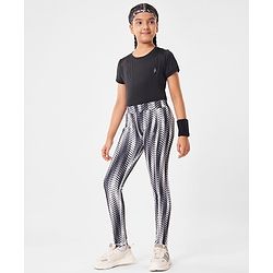 Pine Active Full Length Super Stretch Leggings Chevron Print - White & Black