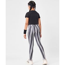 Pine Active Full Length Super Stretch Leggings Chevron Print - White & Black