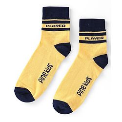 Pine Kids Knitted Silvadur Antimicrobial Ankle Length Text Design Socks Pack of 3 ( Color May Vary  )