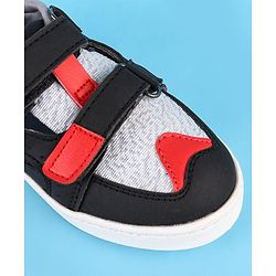 Pine Kids Velcro Closure Casual Shoes - Red