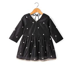 Pine Kids Woven Three Fourth Sleeves Mirror Embroidered Choli  & Floral Printed Lehenga Set with Dupatta - Black