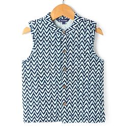 Pine Kids Cotton Woven Full Sleeves Kurta Pyjama Set with Chevron Print Jacket - Blue