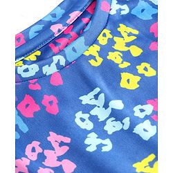 Pine Active Half Sleeves High Stretch T-Shirt Abstract Print - Blue