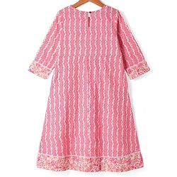 Pine Kids Viscose Woven Three Fourth Sleeves Floral Printed Kurta Salwar Set - Pink