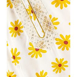 Pine Kids Woven Full Sleeves Kurta & Pajama Set with Lace Detailing & Floral Print - White