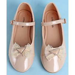 Pine Kids Clip Closure Solid Coloured Ballerina With Bow Applique - Beige