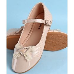 Pine Kids Clip Closure Solid Coloured Ballerina With Bow Applique - Beige