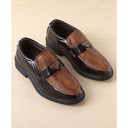 Pine Kids Solid Coloured Formal & Party Wear Shoes - Brown