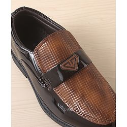 Pine Kids Solid Coloured Formal & Party Wear Shoes - Brown