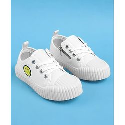 Pine Kids Lace Ups Casual Shoes With Smile Print - White