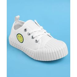 Pine Kids Lace Ups Casual Shoes With Smile Print - White