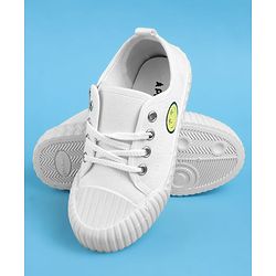 Pine Kids Lace Ups Casual Shoes With Smile Print - White