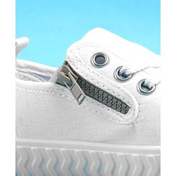 Pine Kids Lace Ups Casual Shoes With Smile Print - White