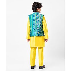 Pine Kids Woven Mandarin Collar Full Sleeves Kurta Pyjama Set With Floral Print Jacket - Yellow