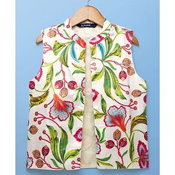 Pine Kids Woven Mandarin Collar Full Sleeves Kurta Pyjama Set With Floral Print & Sequin Detailing Jacket - White