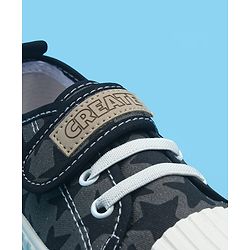 Pine Kids Velcro Closure Casual Shoes With Star Print - Black