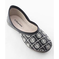 Pine Kids Slip On Mojaris  with Embroidery - Black & Gold