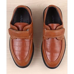 Pine Kids Velcro Closure Solid Oxfords - Brown
