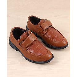 Pine Kids Velcro Closure Solid Oxfords - Brown