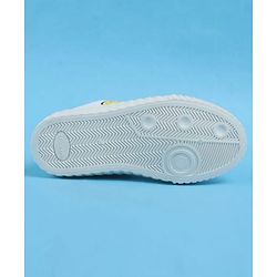 Pine Kids Lace Up Casual Shoes With Smiley Print - White